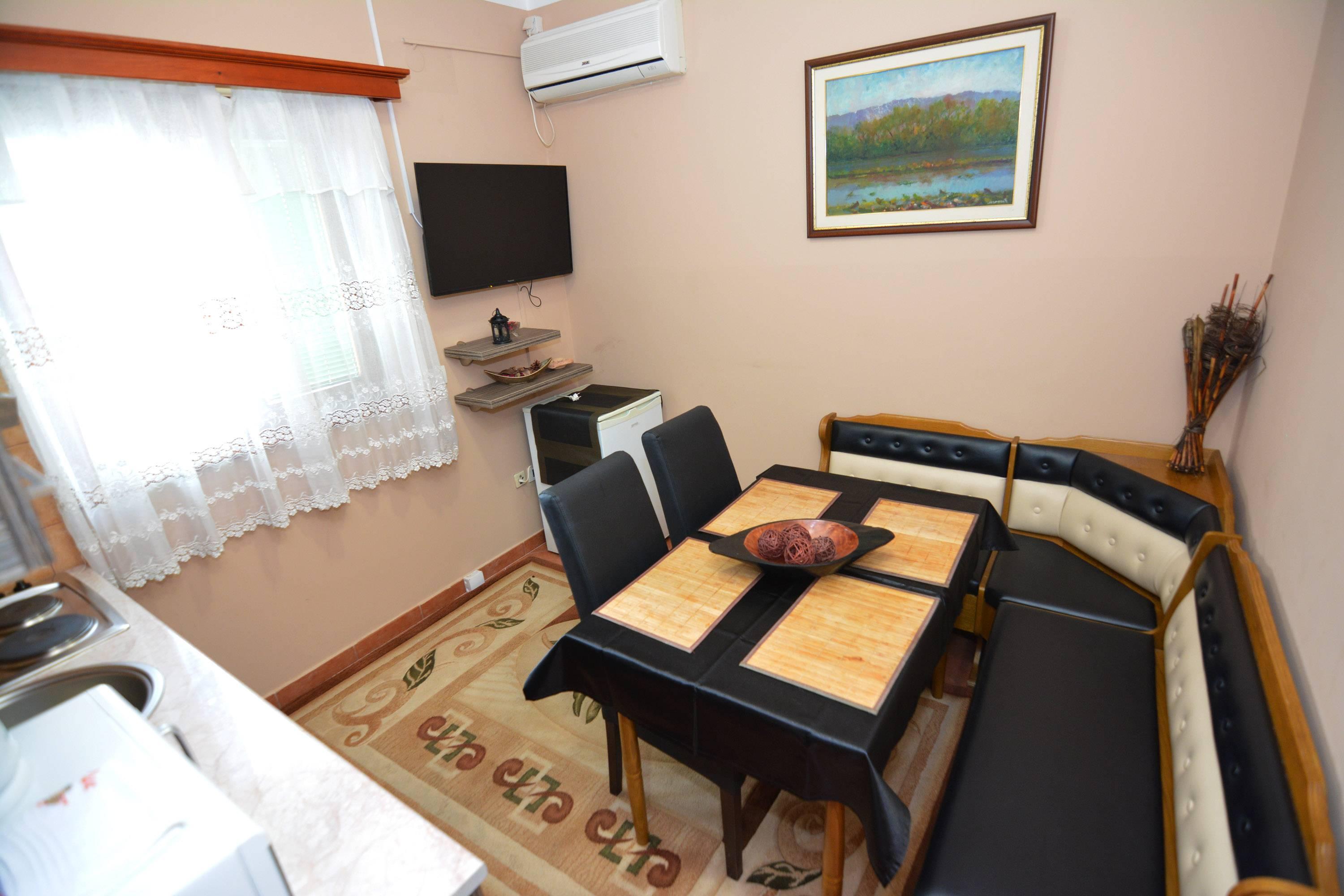 Apartments Bogdanovic Kotor Luaran gambar