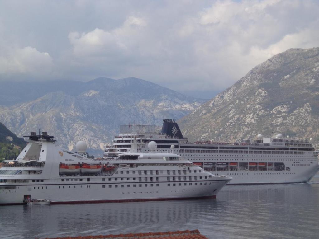 Apartments Bogdanovic Kotor Luaran gambar
