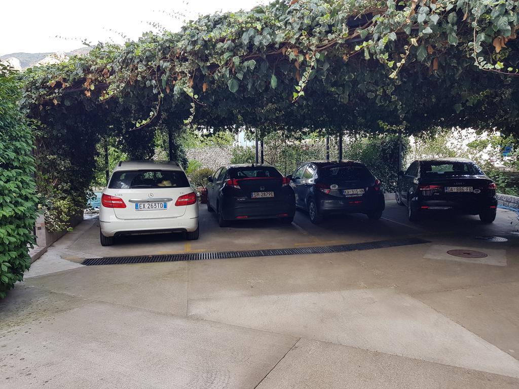 Apartments Bogdanovic Kotor Luaran gambar
